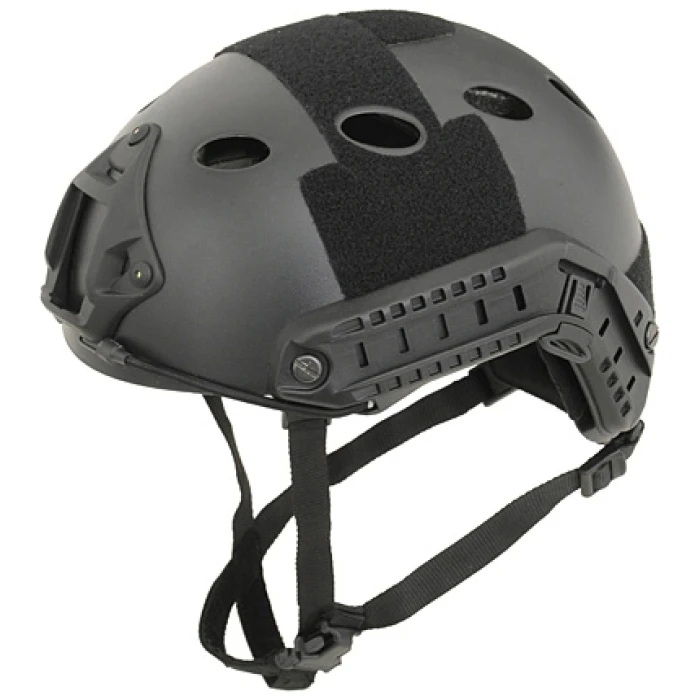 Šalmas Fast Black su reguliavimo